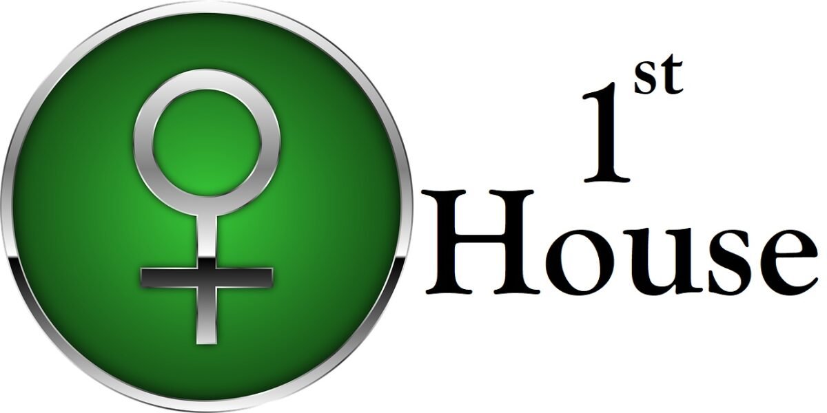 Venus in 1st House
